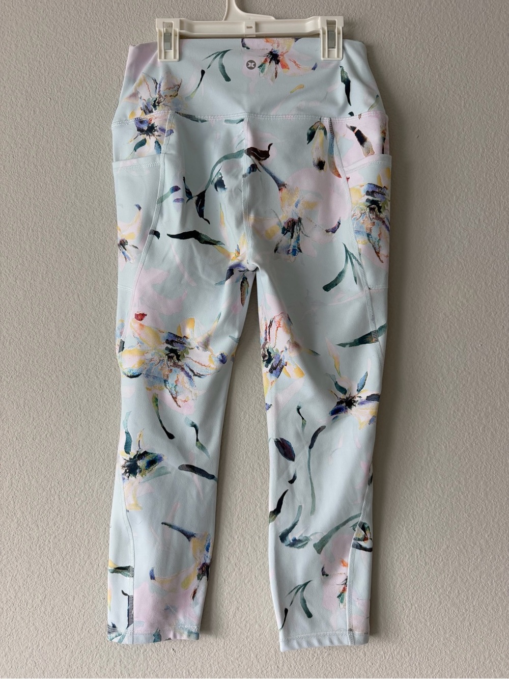 RBX Active Women's High Waist Floral Pastel Capri with Pockets, Running Yoga - Picture 4 of 13